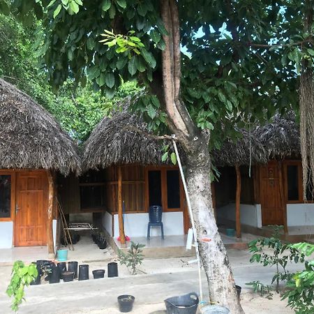 Ova Baluk Bungalow Nembrala Exterior foto